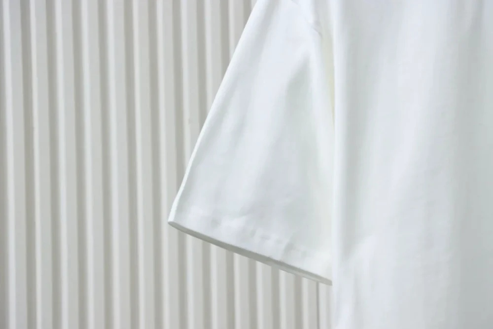 Kurzarm-T-Shirt mit Schachbrettmuster – Bild 17