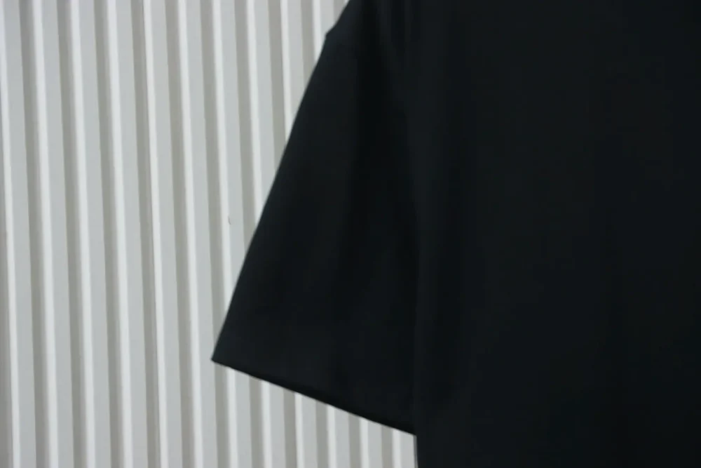 Kurzarm-T-Shirt mit Schachbrettmuster – Bild 5