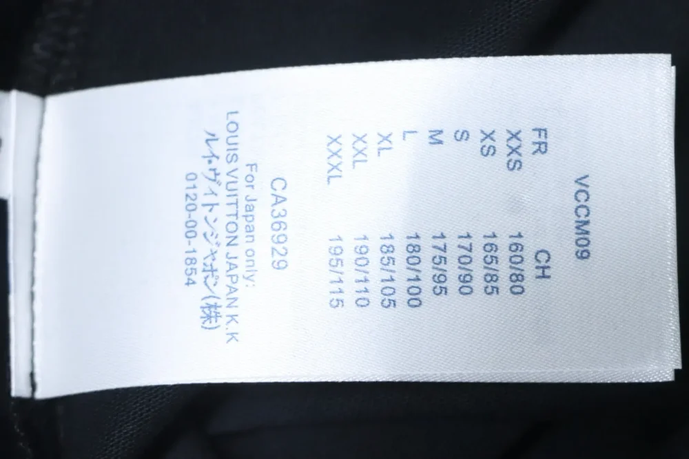 Kurzarm-T-Shirt mit vierblättrigem Kleeblatt – Bild 12