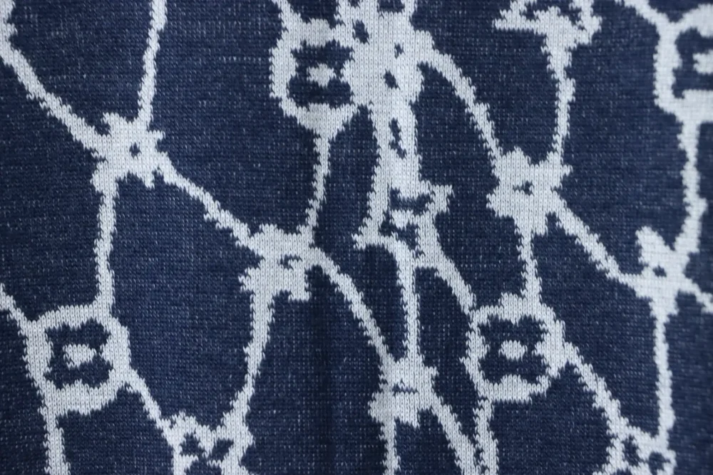 Kurze Ärmel aus Fischnetz-Jacquard-Strick – Bild 7