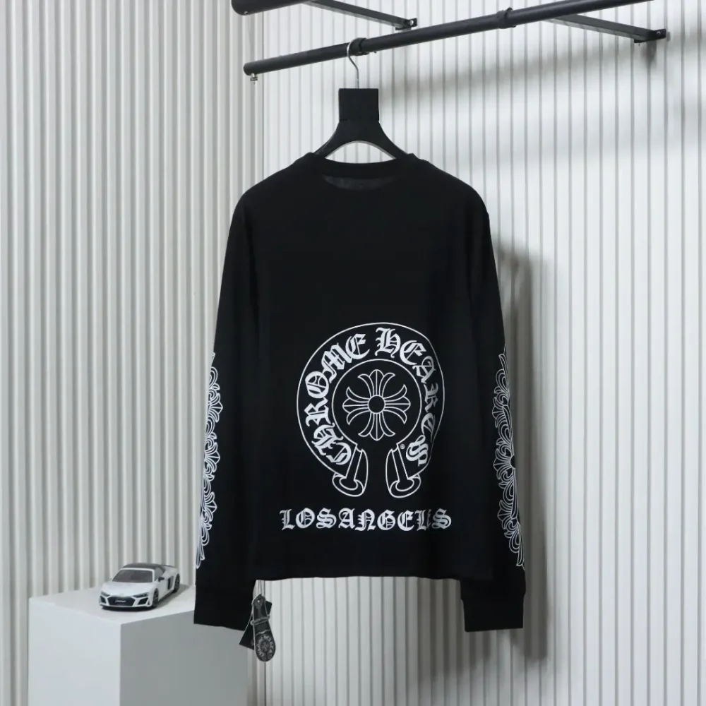 Langärmliges T-Shirt mit Hufeisen-Print vorne und hinten – Bild 13