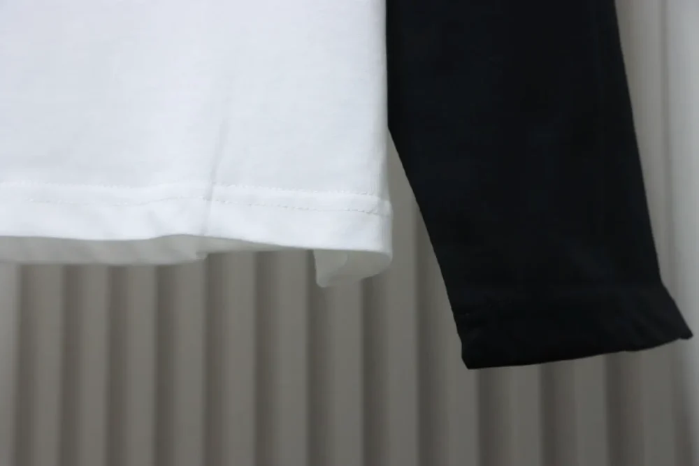 Langärmliges T-Shirt mit besticktem Hufeisen-Patchwork – Bild 17
