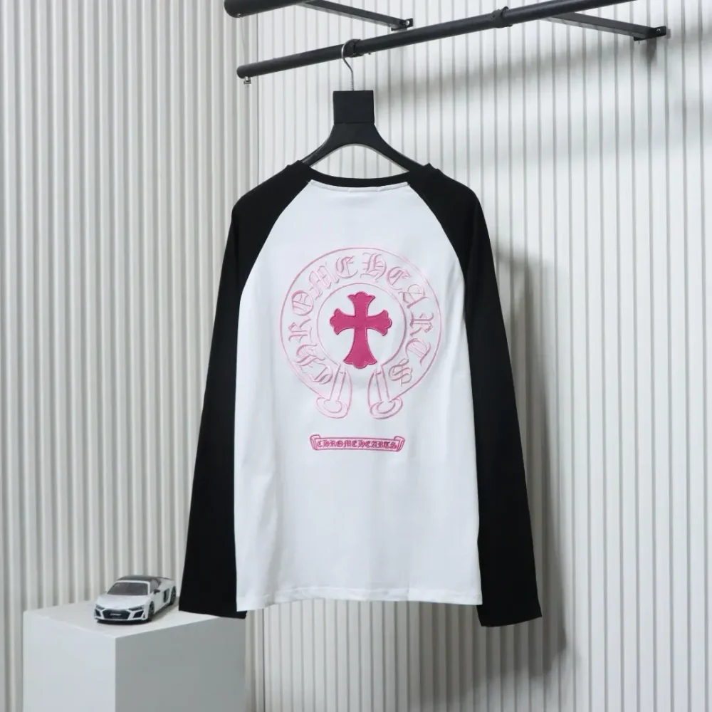 Langärmliges T-Shirt mit besticktem Hufeisen-Patchwork – Bild 12