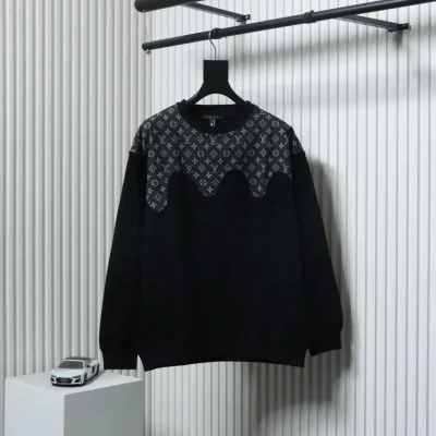 Langarm-T-Shirt mit Rundhalsausschnitt und Monogramm-Nähten
