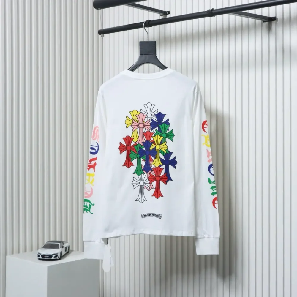 Langarm-T-Shirt mit buntem Kreuz-Print – Bild 10