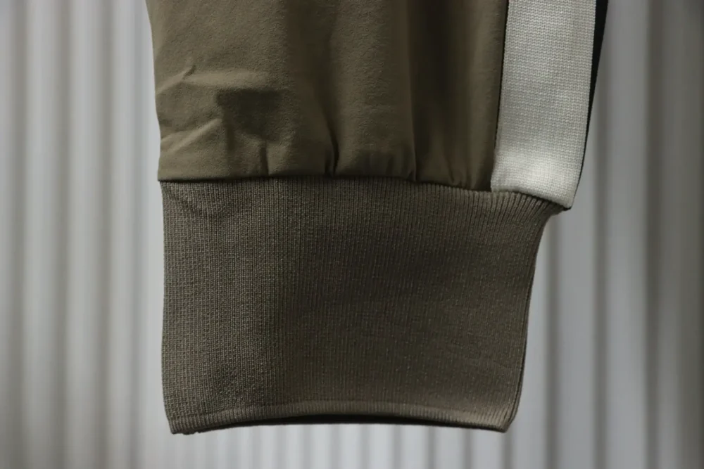 Moncler-Hose mit Weblogo – Bild 10