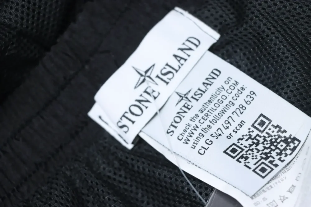 Nylon-Shorts mit kleinem gesticktem Logo XXL – Bild 14