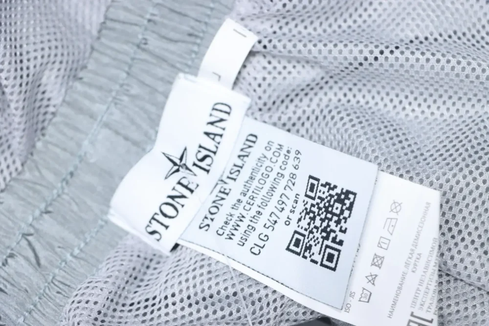 Nylon-Shorts mit kleinem gesticktem Logo XXL – Bild 7