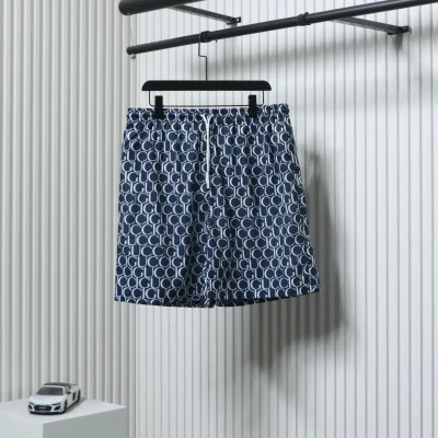 Shorts mit Allover-Barrage-Print