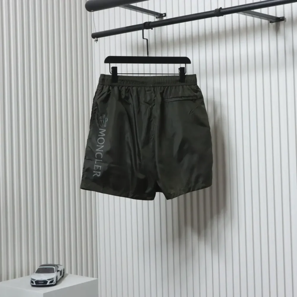 Shorts mit reflektierendem Logo-Print an der Seite 3XL – Bild 23