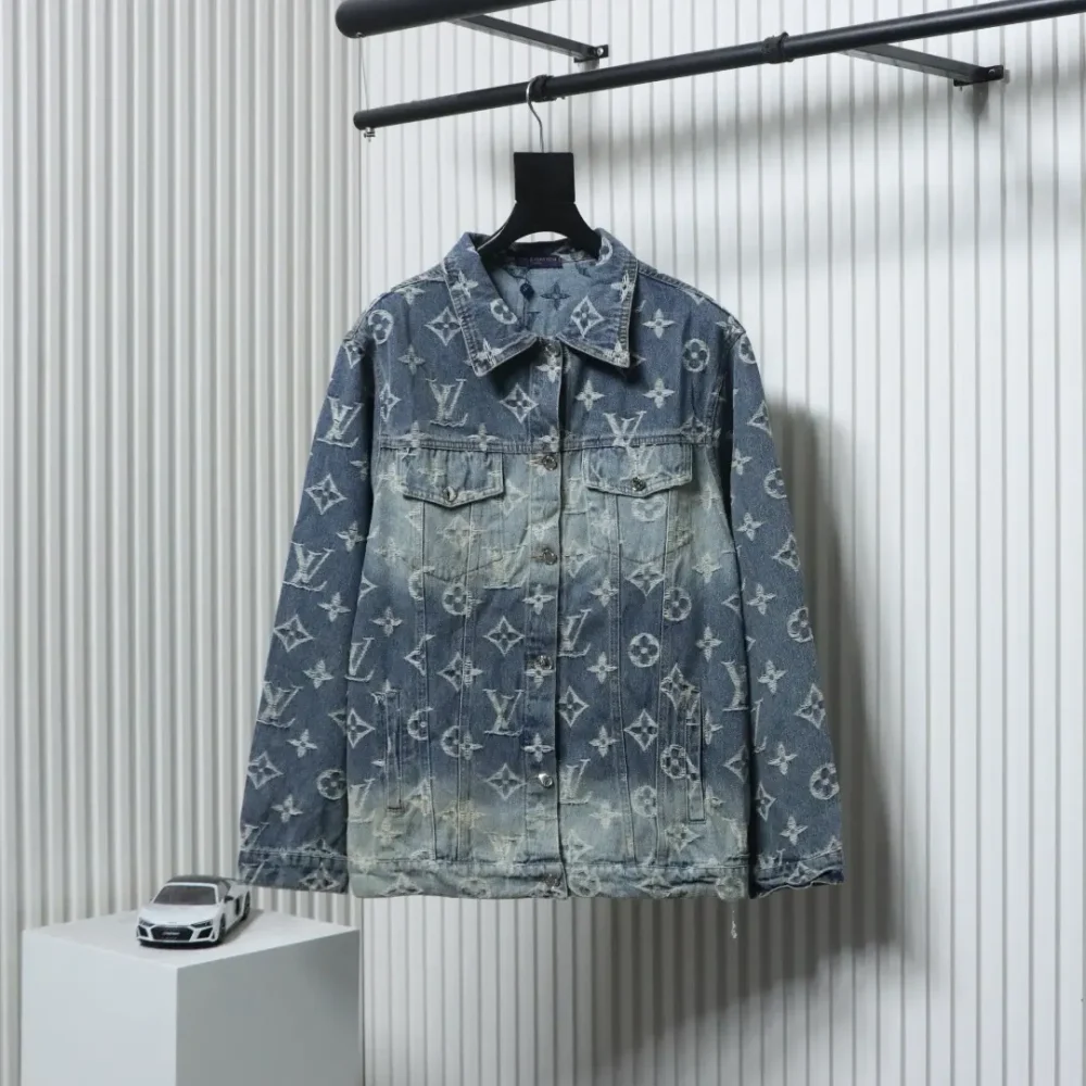 Stark gewaschene vollflächig bedruckte, bestickte Jacquard-Jeansjacke