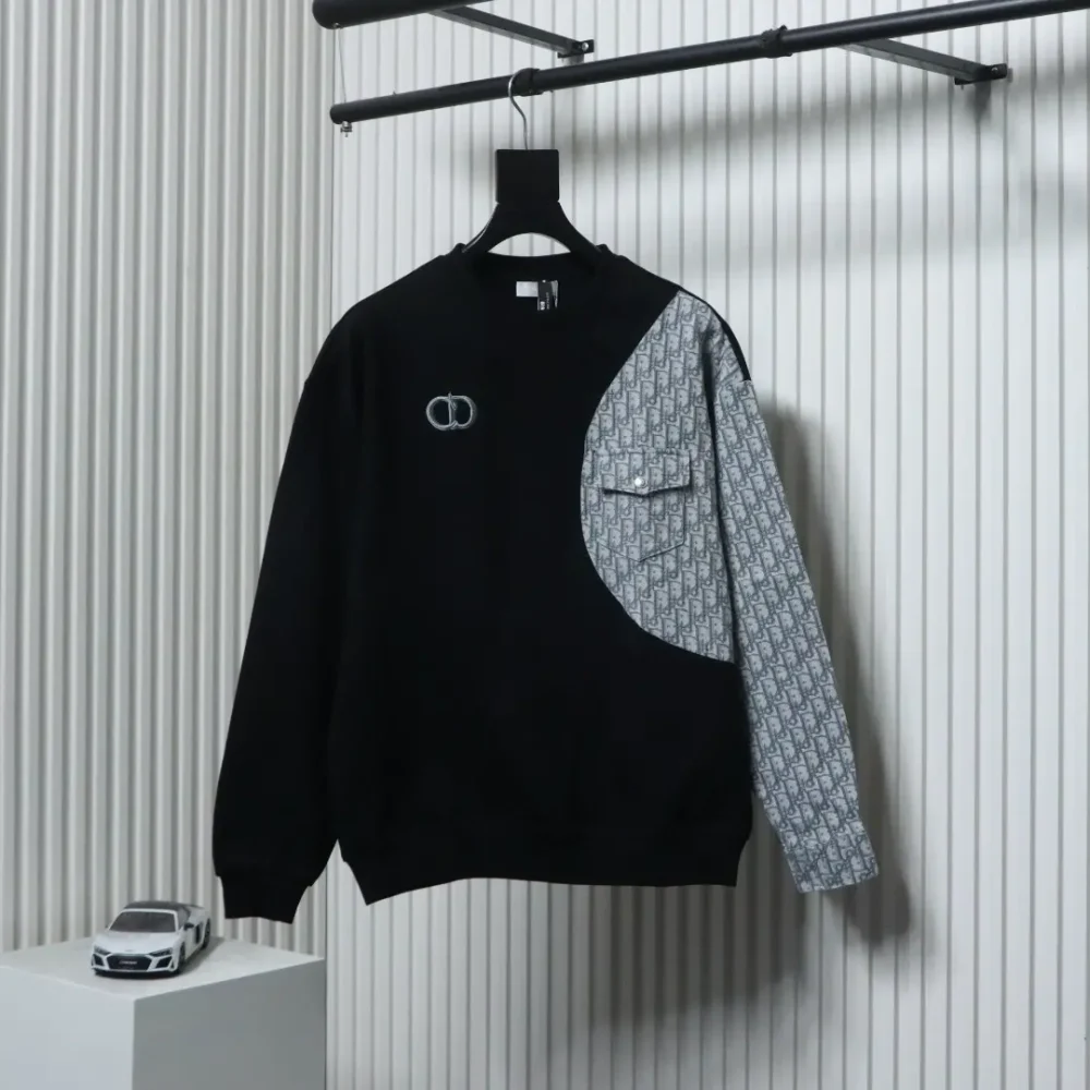 Sweatshirt mit Rundhalsausschnitt und Einsätzen mit CD-Stickerei