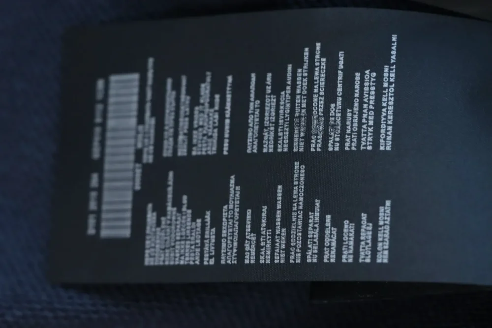 Sweatshirt mit verwaschenem Farbverlauf und Buchstabenstickerei – Bild 10