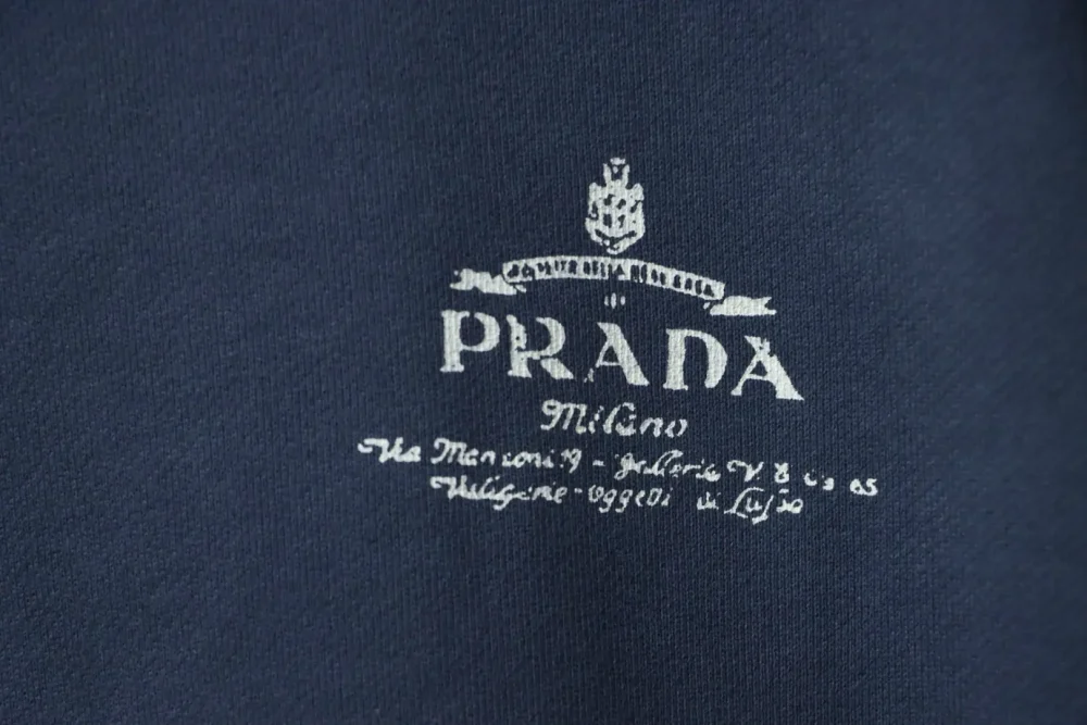 Sweatshirt mit verwaschenem Farbverlauf und Buchstabenstickerei – Bild 7