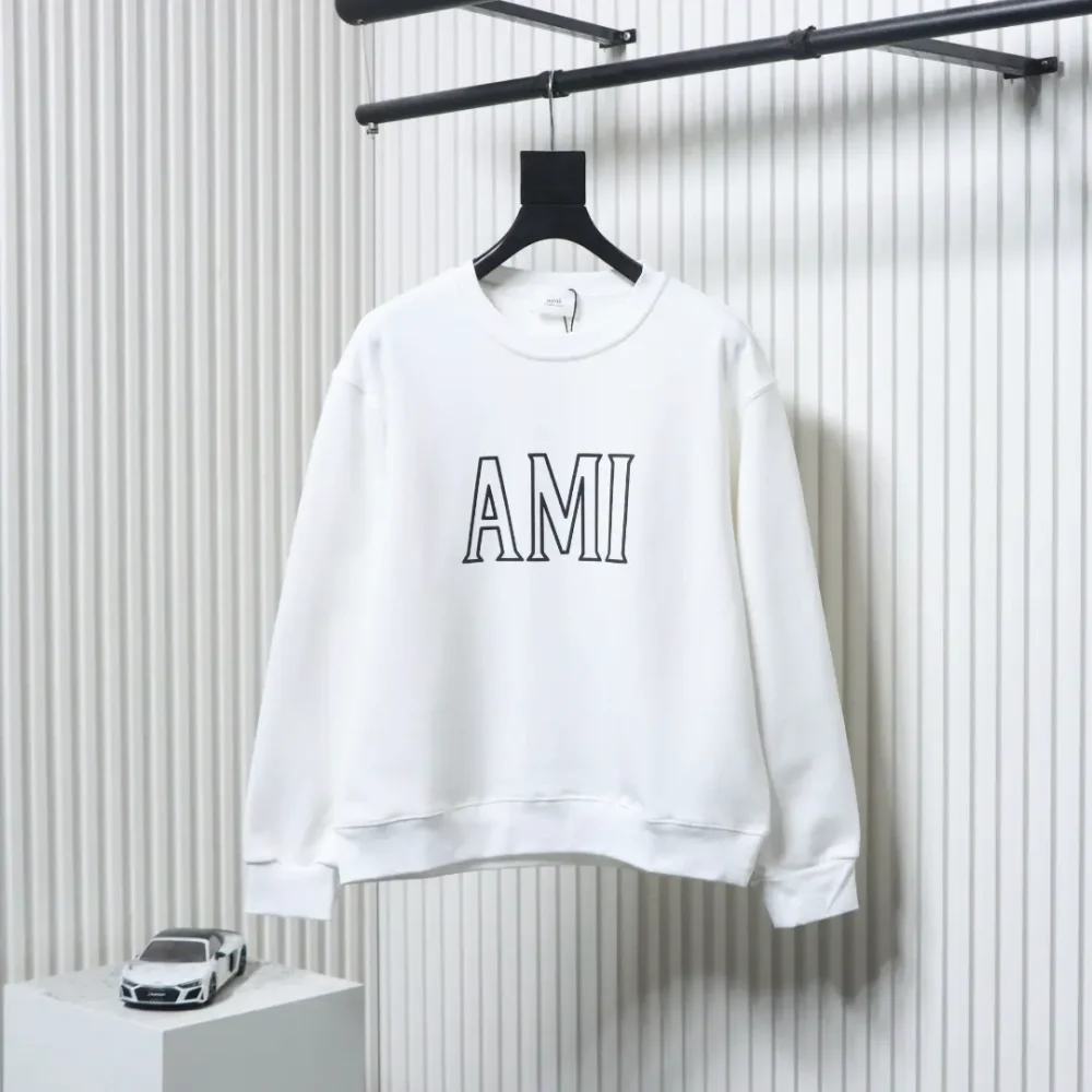 Ami Paris Sweatshirt mit Rundhalsausschnitt und ausgehöhltem Buchstaben
