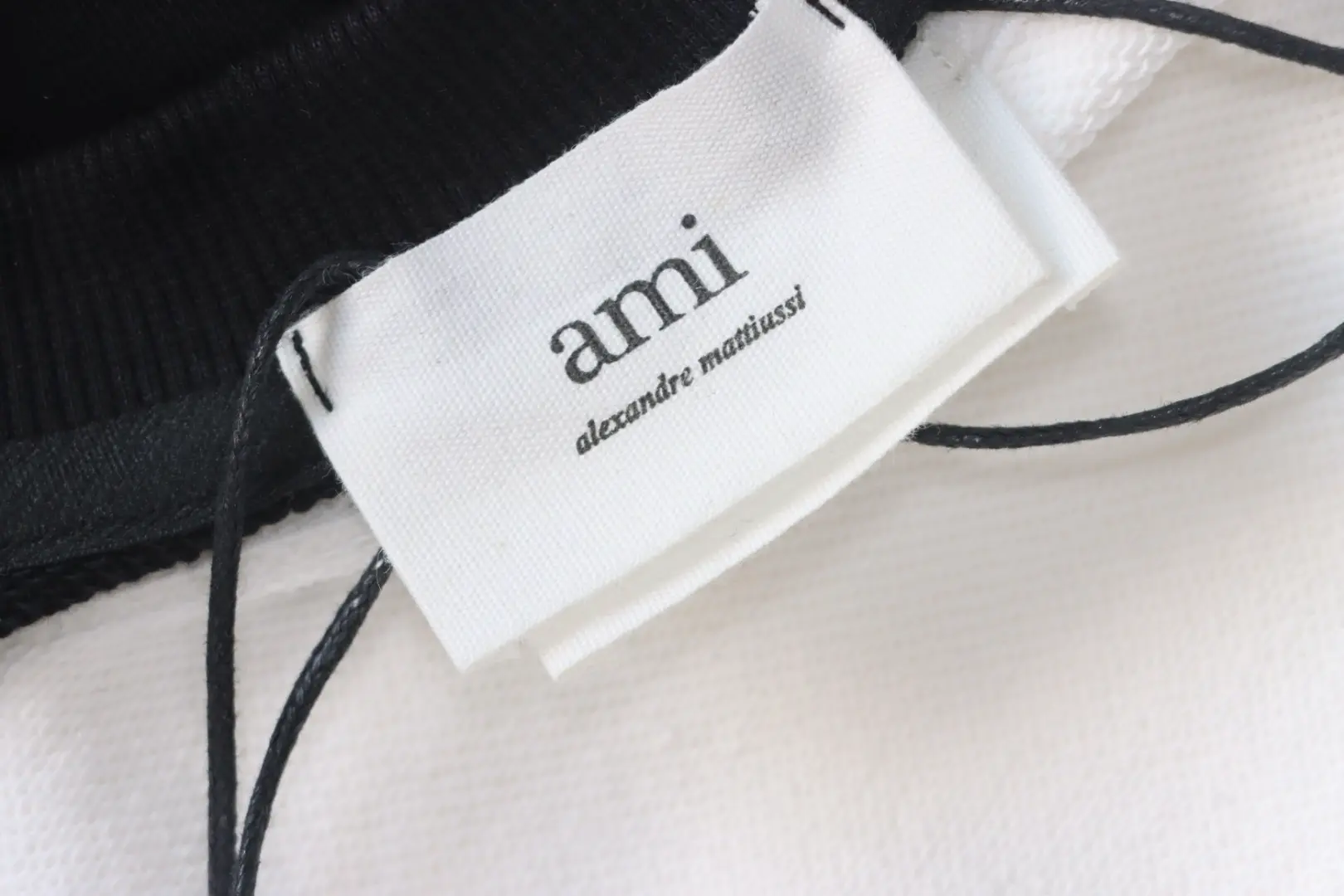 Ami Paris Sweatshirt mit Rundhalsausschnitt und kleinem Buchstaben – Bild 7