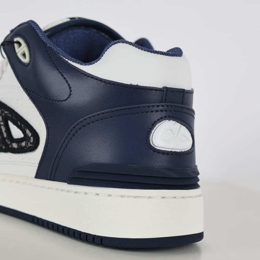 B57 Low 'Oblique Marineblaue Low-Top-Sneaker – Bild 7