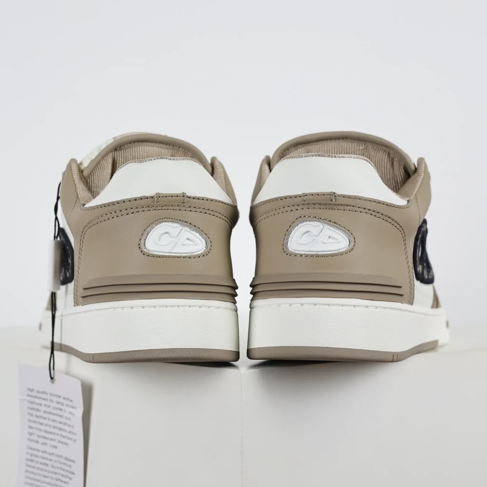 B57 Low-Top Sneaker Beige und Weiß – Bild 5