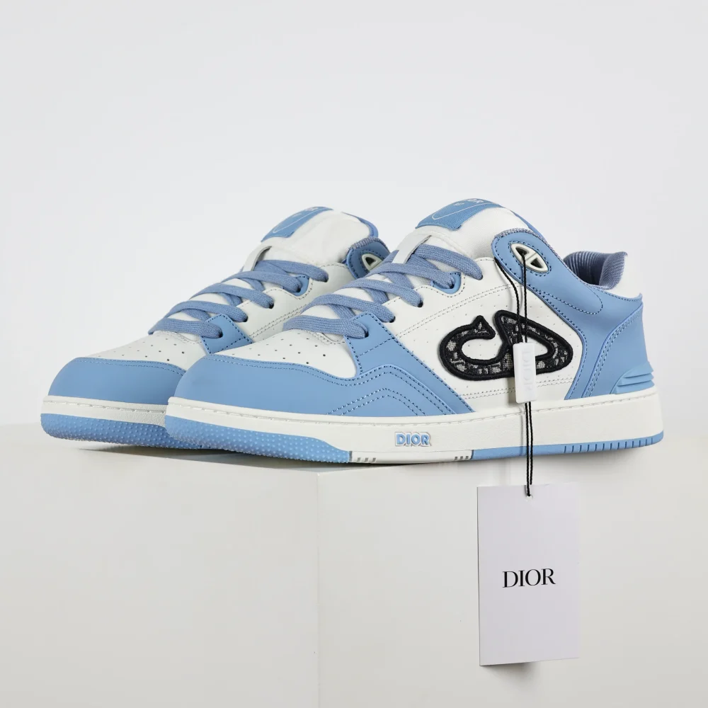 B57 Low „Oblique Light Blue“ Low-Top-Sneaker – Bild 3