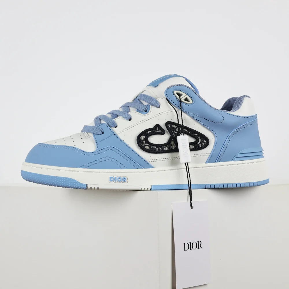 B57 Low „Oblique Light Blue“ Low-Top-Sneaker – Bild 6