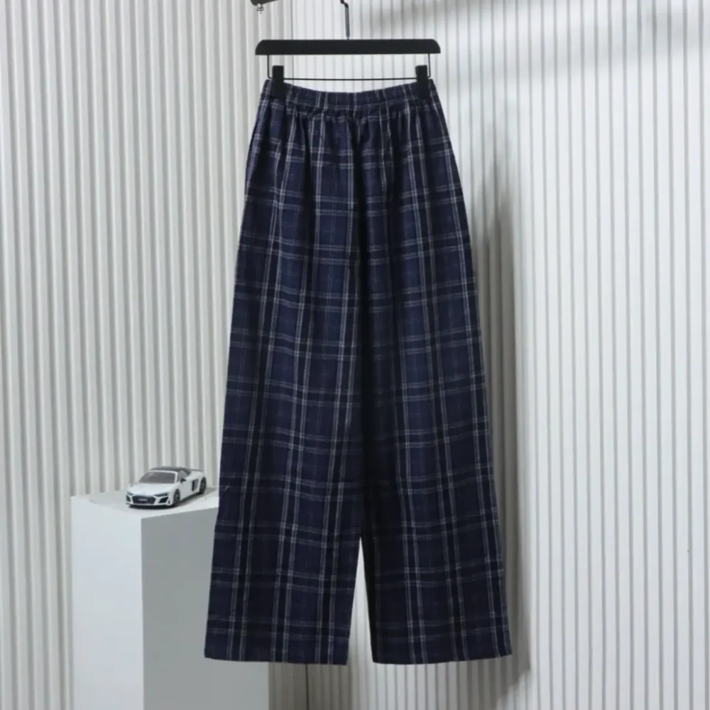 Balenciaga BLCG Blau karierte Hose mit Stickereiapplikation – Bild 2