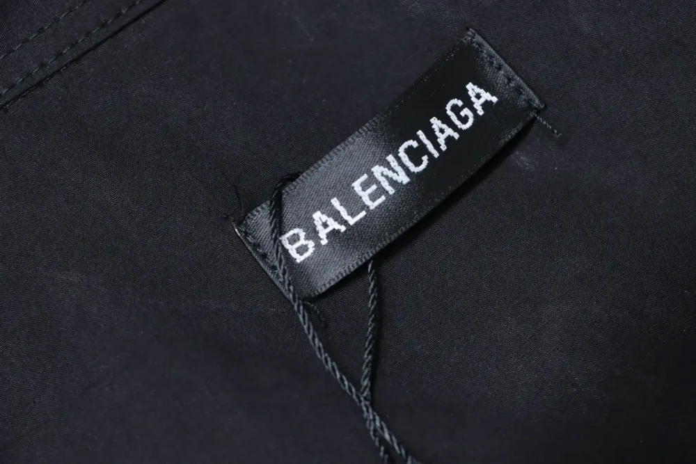 Balenciaga BLCG NANO BB besticktes Langarmhemd – Bild 9