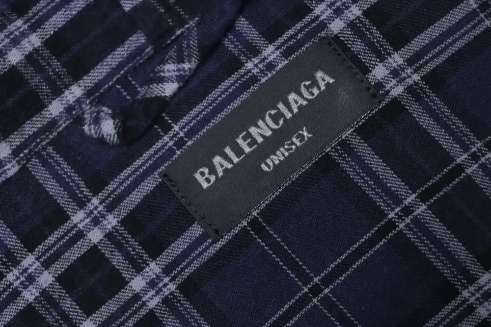 Balenciaga Blau karierte Jacke mit Applikation – Bild 8