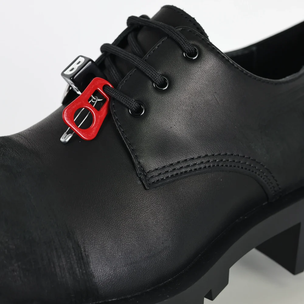 Balenciaga Derby Plateauschuhe aus Leder mit Schnallenverzierung – Bild 11