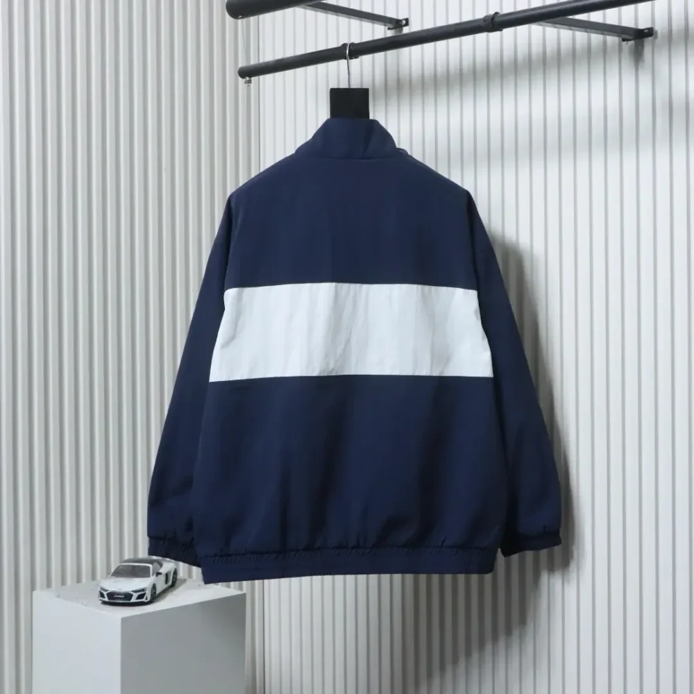 Balenciaga Dreifarbige Jacke mit Stehkragen und Doppelring-Print – Bild 13