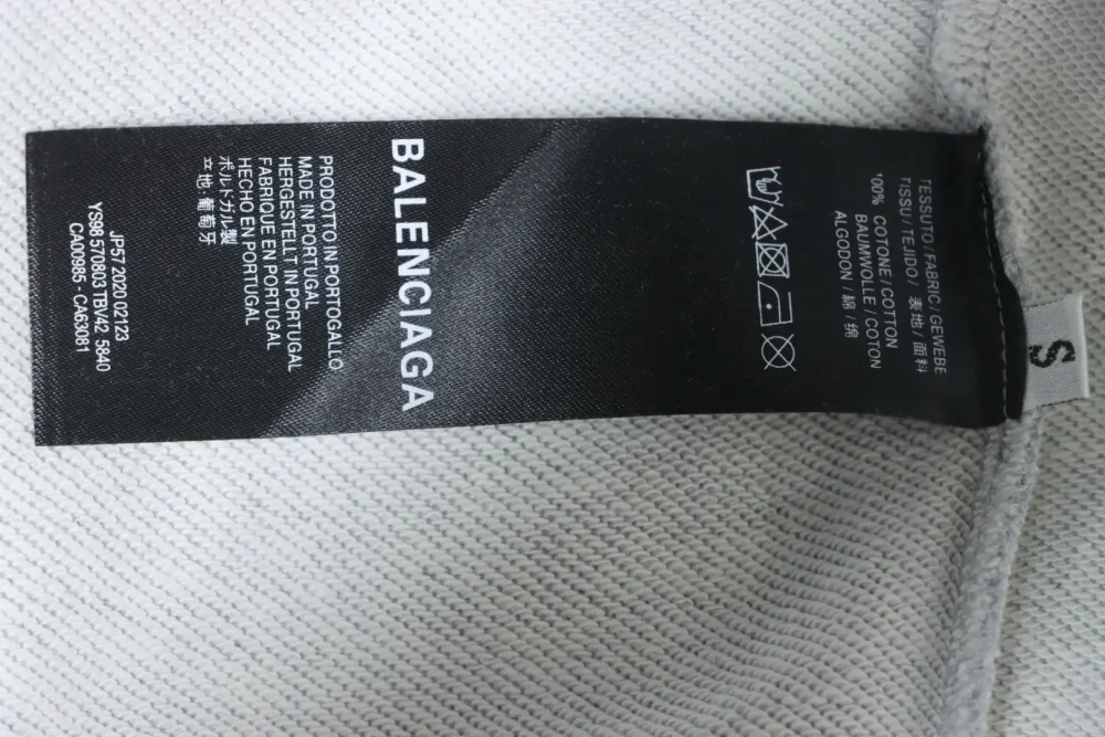 Balenciaga-Hose mit Masking Tape – Bild 10