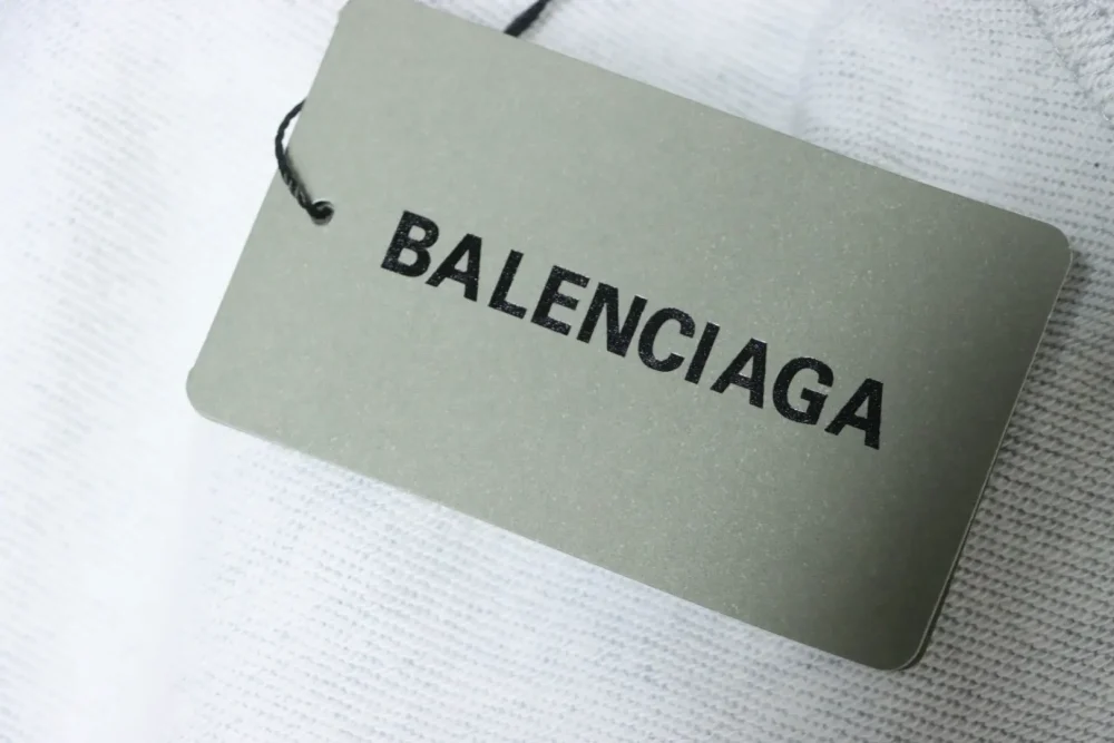 Balenciaga-Hose mit Masking Tape – Bild 9