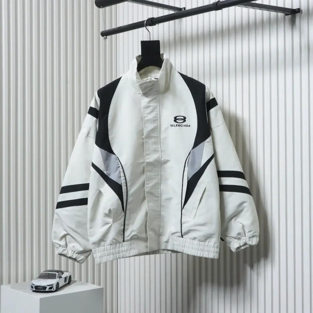Balenciaga Laufsteg-inspirierter Blazer mit Einsätzen