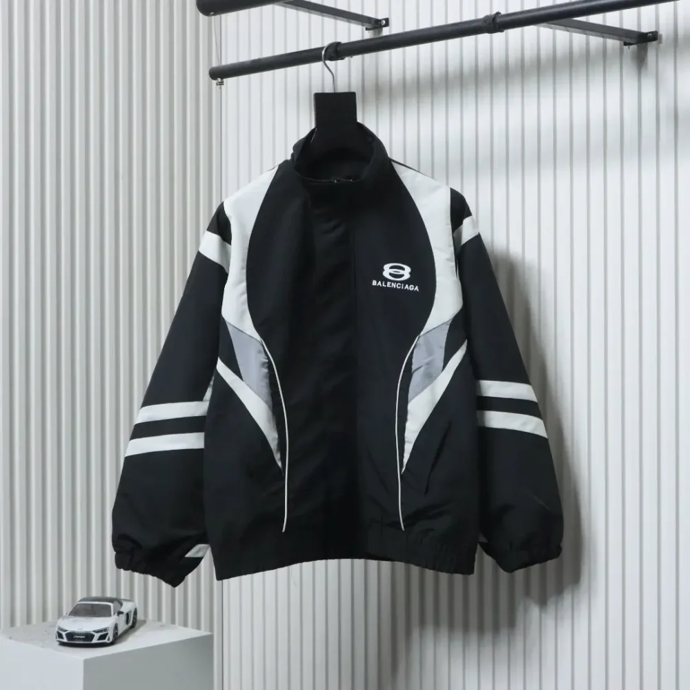Balenciaga Laufsteg-inspirierter Blazer mit Einsätzen – Bild 12