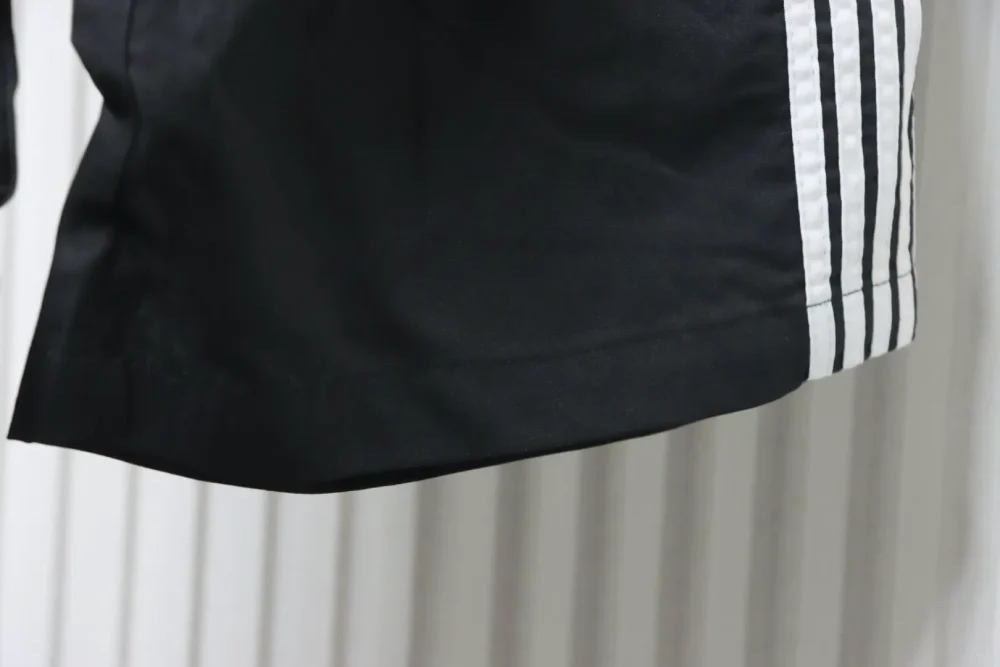 Balenciaga Schwarze Webhose mit fünf Balken und Halbring – Bild 5