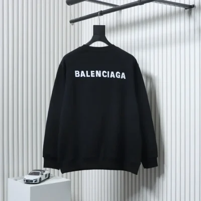 Balenciaga Sweatshirt mit Rundhalsausschnitt und gesticktem Schriftzug