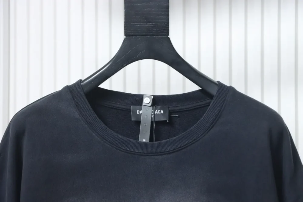 Balenciaga Sweatshirt mit Rundhalsausschnitt und verwaschenem Bullet-Siebdruck – Bild 3