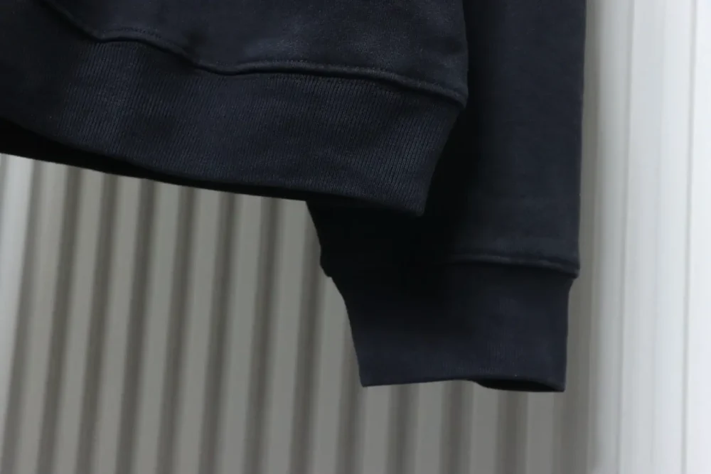 Balenciaga Sweatshirt mit Rundhalsausschnitt und verwaschenem Bullet-Siebdruck – Bild 7