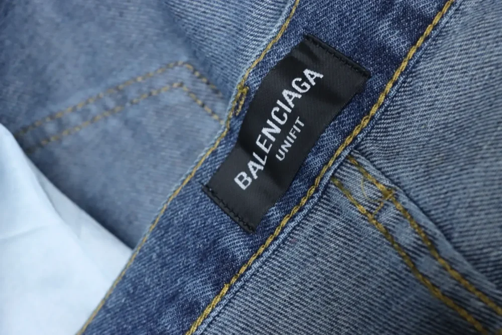 Balenciaga Vintage-Jeans mit Banddruck – Bild 7