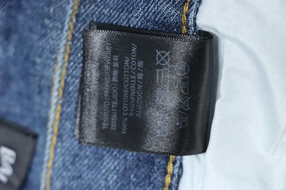 Balenciaga Vintage-Jeans mit Banddruck – Bild 11