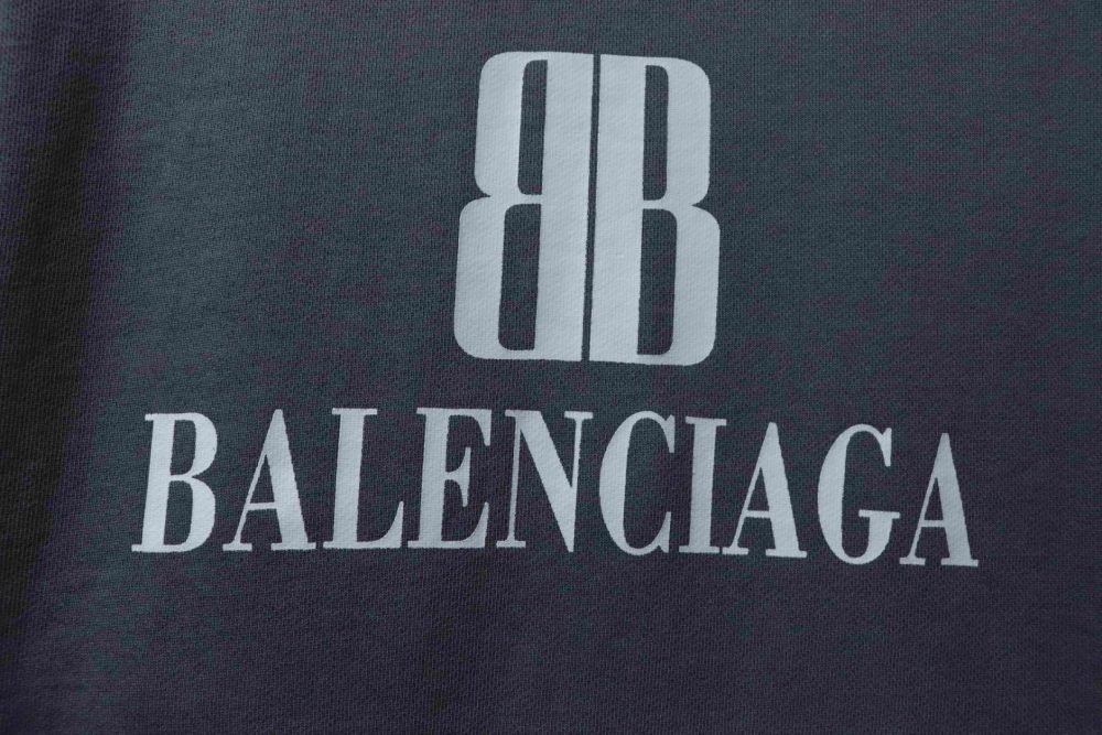 Balenciaga Zerrissenes Kapuzensweatshirt mit Doppel-B-Logo-Print – Bild 6