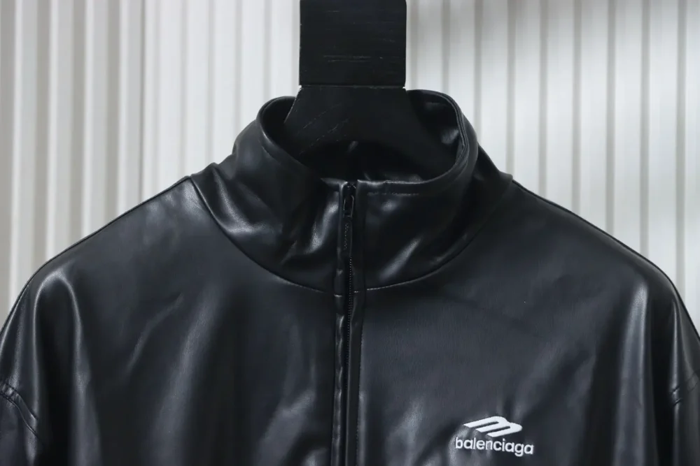 Balenciaga bestickte Lederjacke mit Stehkragen – Bild 3