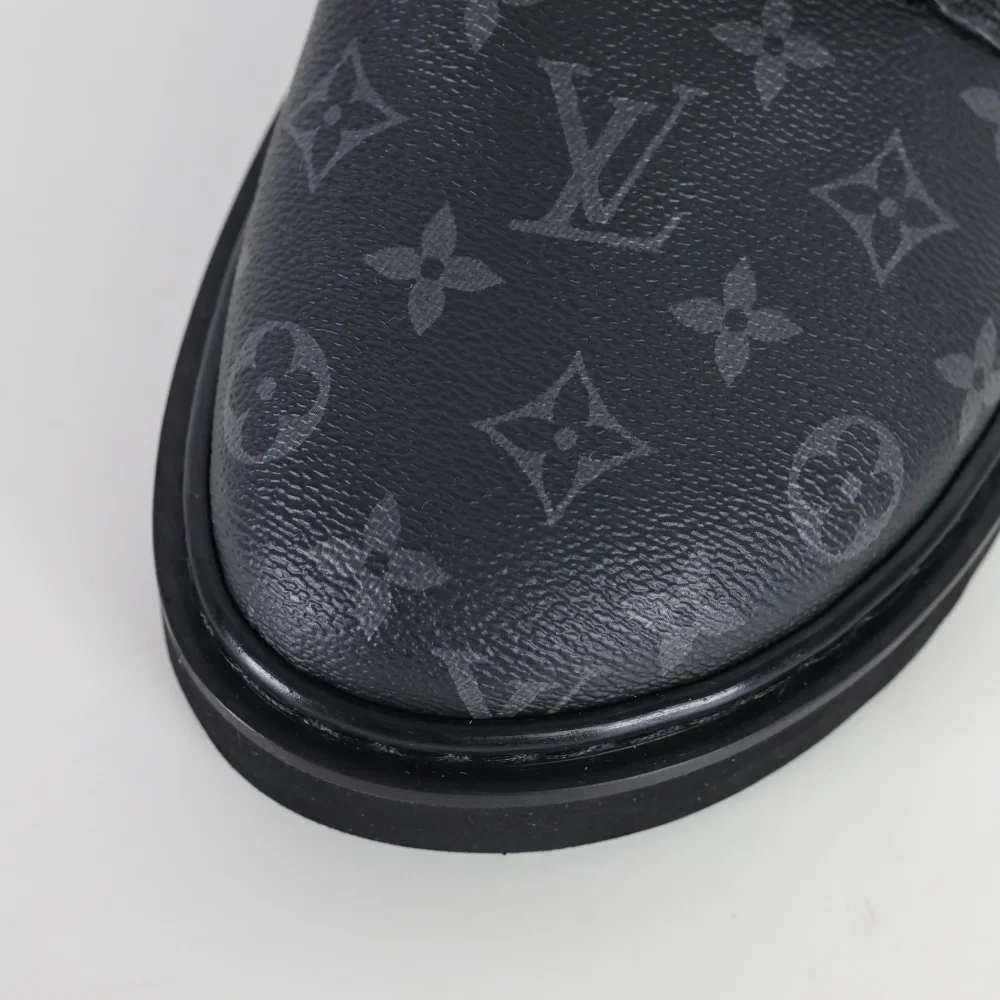 Birkenstock closed toe slippers black monogram style – Bild 8