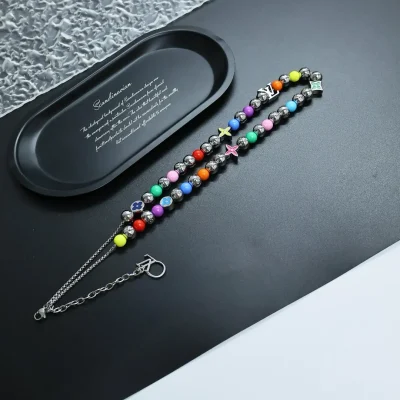 Bunte Perlenkette mit Karabinerverschluss