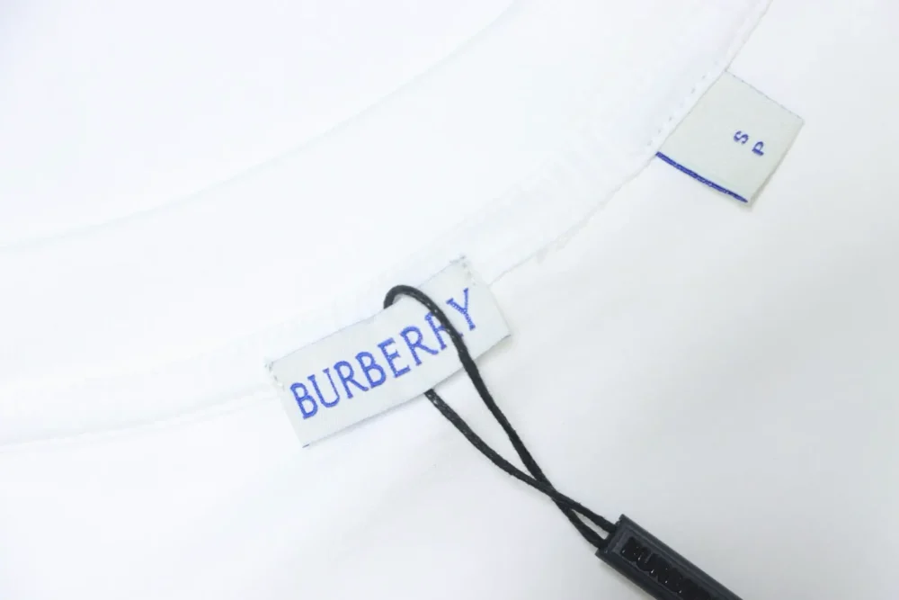 Burberry Langärmliges T-Shirt mit Segelboot-Buchstaben-Print – Bild 8