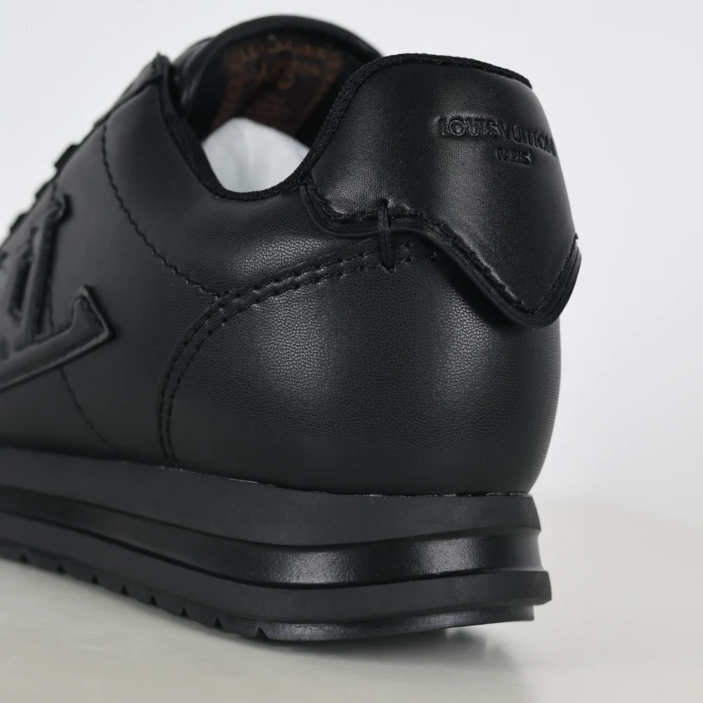 Buttersoft Low-Top-Sneaker mit schwarzem – Bild 10