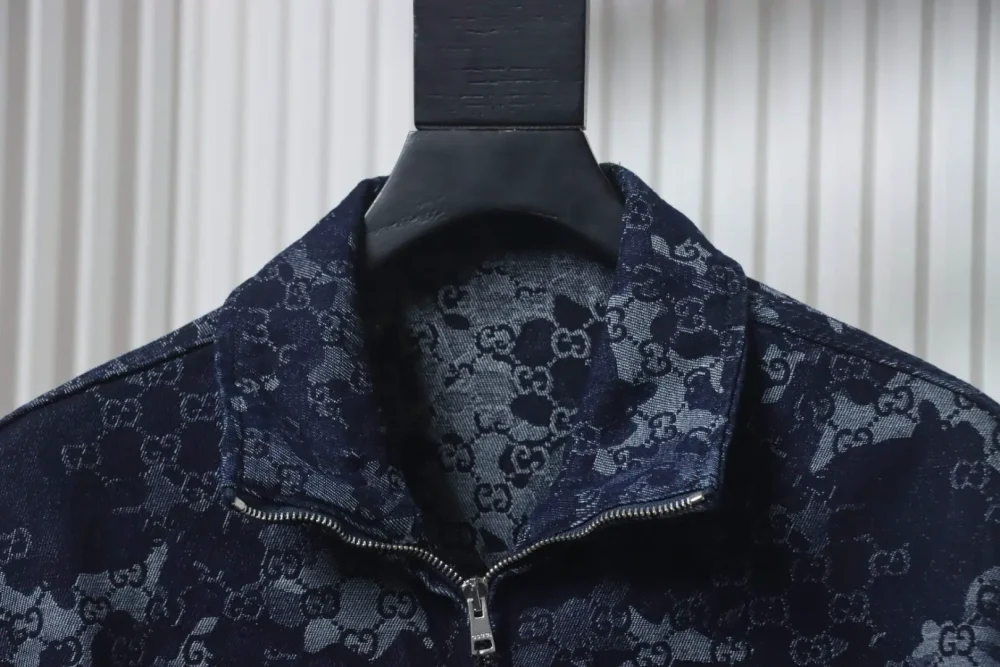 Camouflage-Allover-Jacquard-Jeansjacke – Bild 3