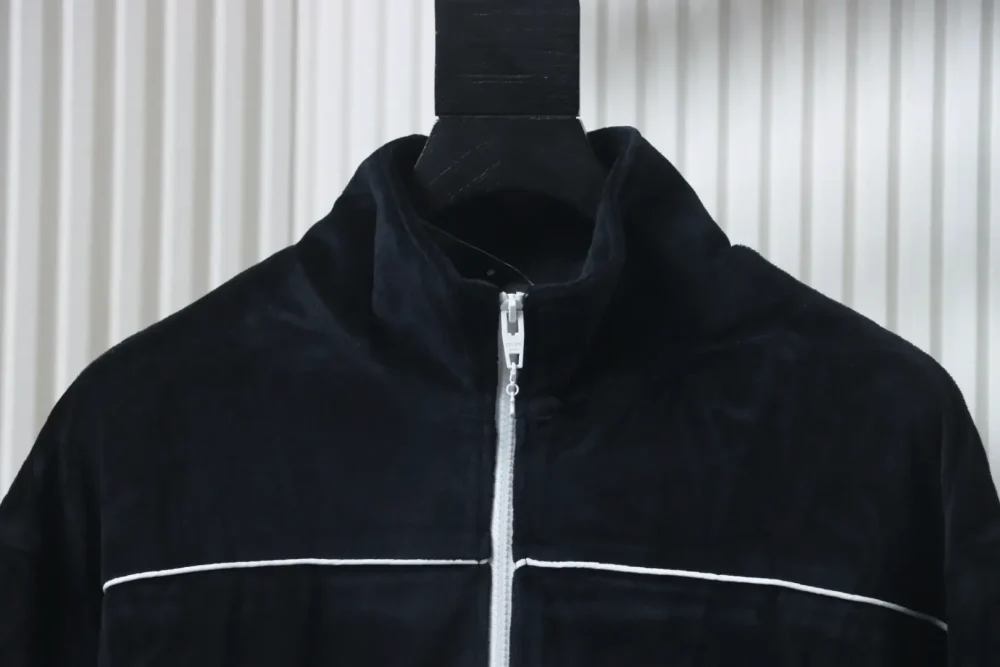 Celine Samtjacke mit Reißverschluss – Bild 3