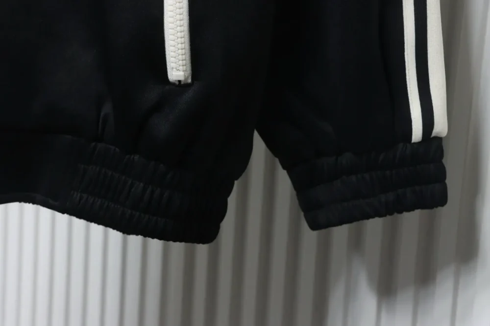Celine klassische Anzugjacke mit kleinem Label und Schleife in Schwarz – Bild 7
