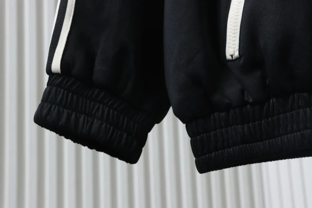 Celine klassische Anzugjacke mit kleinem Label und Schleife in Schwarz – Bild 5