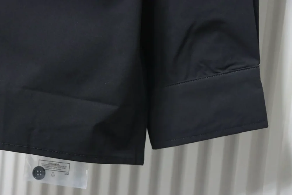 Classic Pocket Triangle Logo Shirt – Bild 16